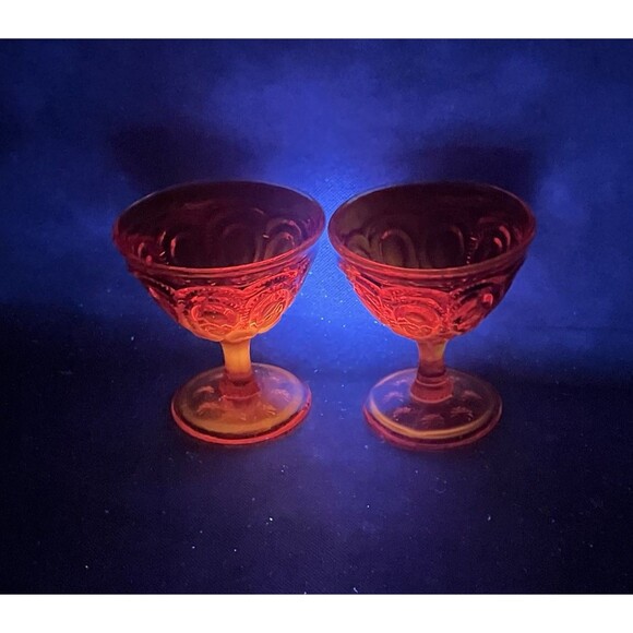 VINTAGE LE SMITH AMBERINA MOON AND STARS CORDIAL GLASSES-UV-GLOWS - Picture 2 of 13